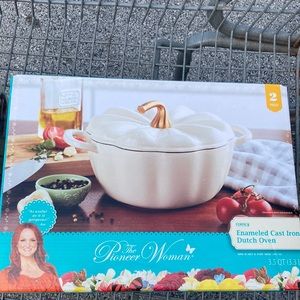 Pioneer Woman Dutch Oven